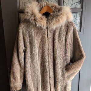 VINTAGE BEAUTY Beaver Fur Coat with Fox Trim Size S/M